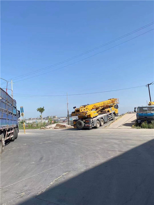 汉川市25吨吊车的租赁价格大概是多少？